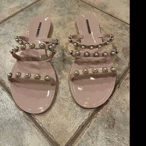 NWOB STEVE MADDEN Pearl Embellishment Flat Sandal Sz 8